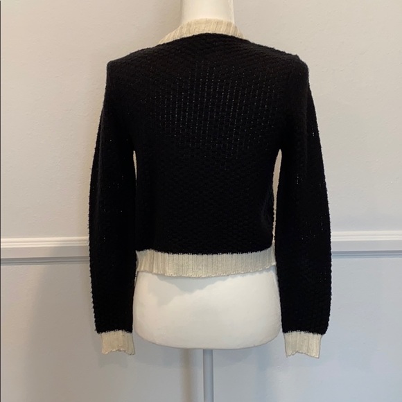 Knitted cardigan. - Picture 3 of 3